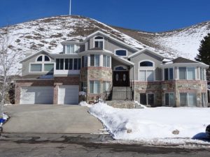 Siding companys in SLC, Utah before photo - Exterior Home Renovation and Stucco repair Salt Lake City, Utah